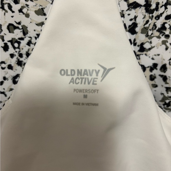 old navy tank top - Picture 5 of 5